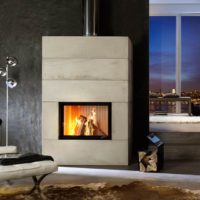 Kachelofen mit Feinsteinzeug vom Ofensetzer Senemann